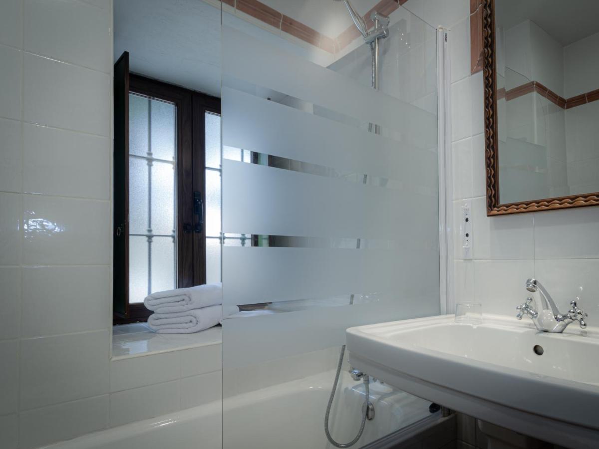 Posada Pena Pintada By Vivere Stays Cercedilla Luaran gambar