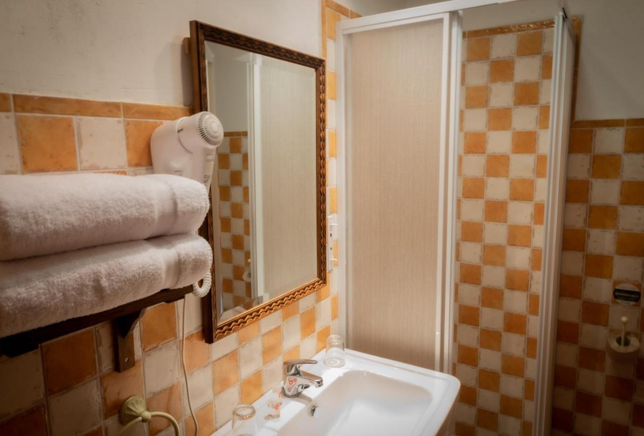 Posada Pena Pintada By Vivere Stays Cercedilla Luaran gambar